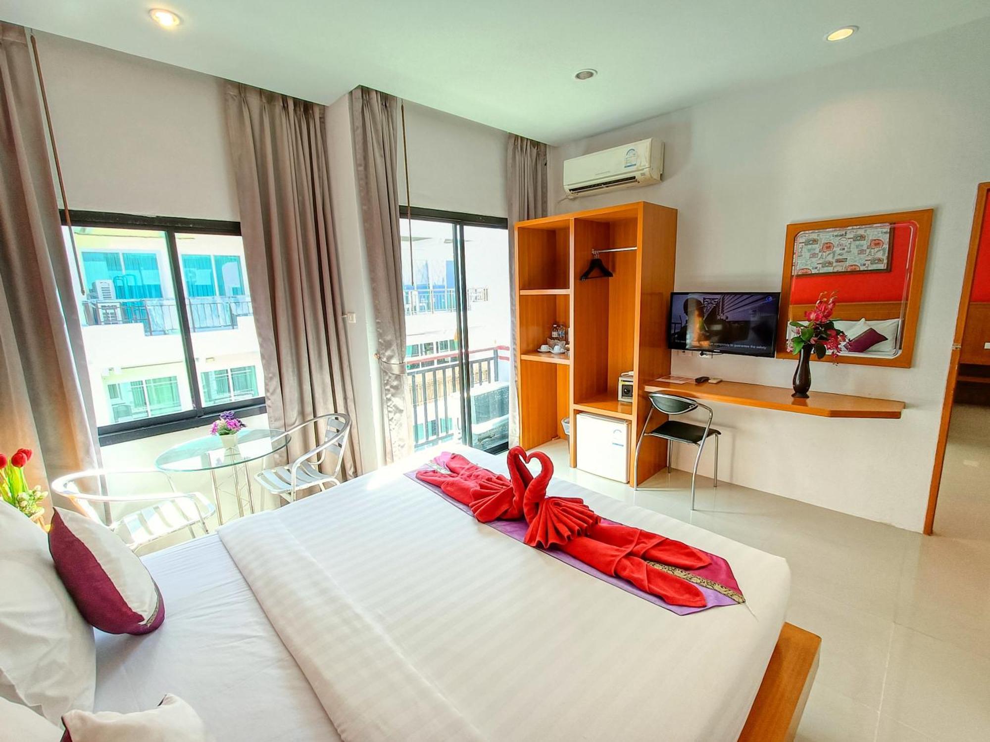 Pj Patong Resortel Room photo