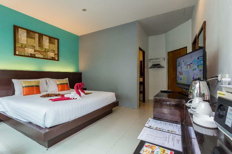 Pj Patong Resortel Exterior photo